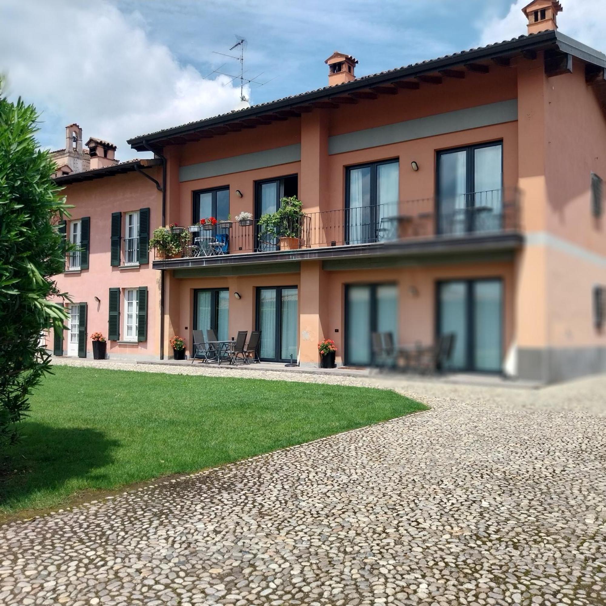Appartamento Franciacorta Cazzago San Martino Luaran gambar